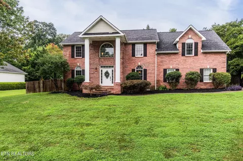 8918 Maple Ridge Ln, Knoxville, TN 37923