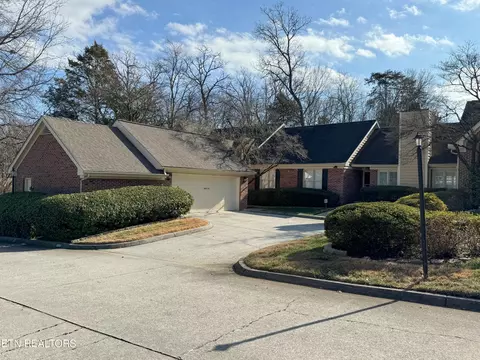 8914 Wesley Pl, Knoxville, TN 37922
