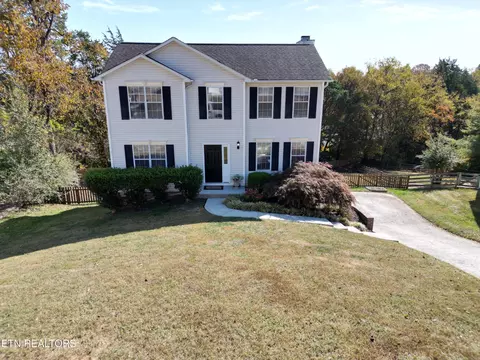 1444 Phesants Glen Dr, Knoxville, TN 37923