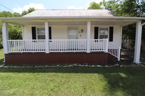 721 N Charles Seivers Blvd, Clinton, TN 37716