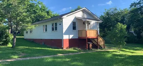 114 S Hollywood Cir, Oak Ridge, TN 37830
