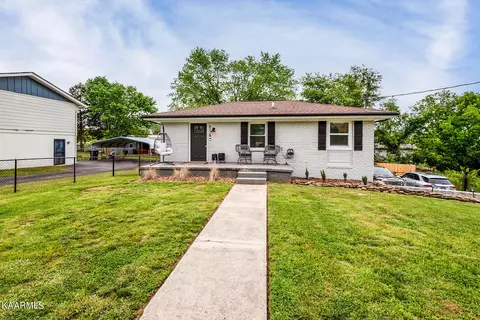 6118 Cougar Dr, Knoxville, TN 37921