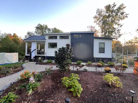 1530 Prince Rd, Big Sandy, TN 38221