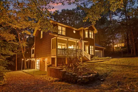 4713 Creek Point Ln, Signal Mountain, TN 37377