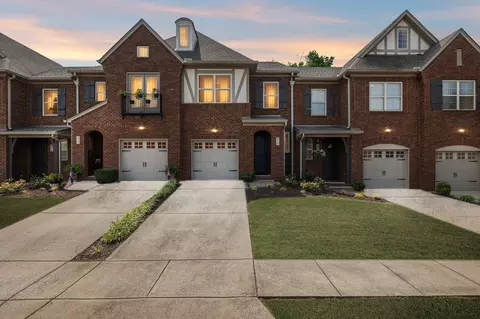 419 Waterbrook Dr, Mount Juliet, TN 37122