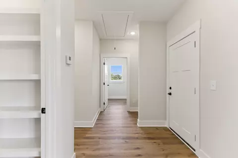 Entry Way - 163 Loss Crouch Rd, Morrison, TN 37357 photo 1 of 2