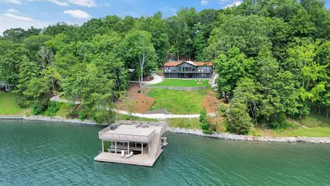 135 Nancy Pt, Spring City, TN 37381