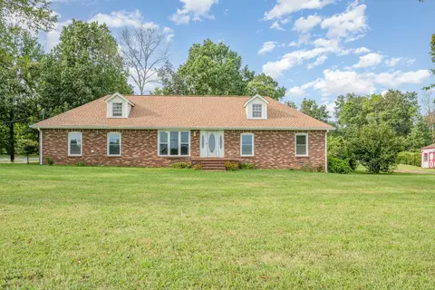 2150 Blackwell Rd, Chapel Hill, TN 37034