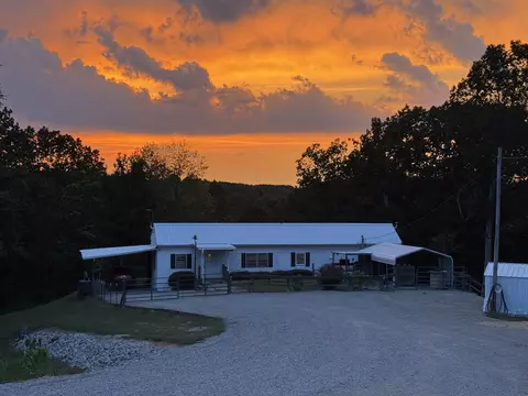 155 Wise Way, Olivehill, TN 38475