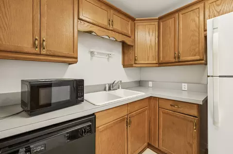 Kitchen - 1019 E Main St, Murfreesboro, TN 37130 photo 6 of 6