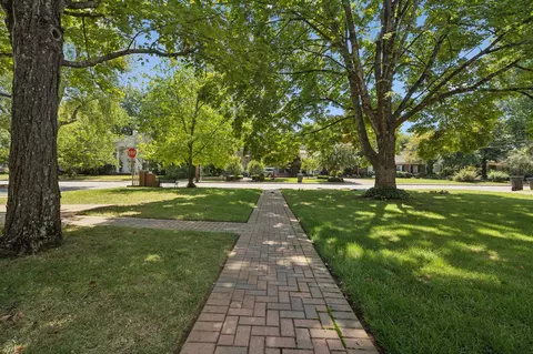 Exterior - 1019 E Main St, Murfreesboro, TN 37130 photo 5 of 20