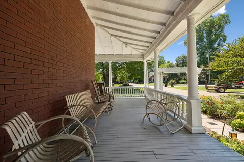 Exterior - 1019 E Main St, Murfreesboro, TN 37130 photo 10 of 20
