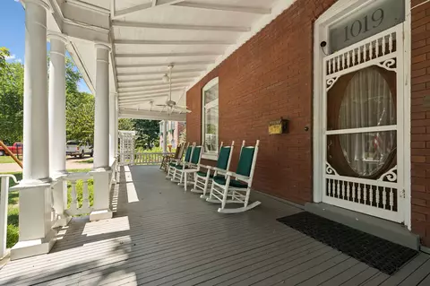 Exterior - 1019 E Main St, Murfreesboro, TN 37130 photo 13 of 20