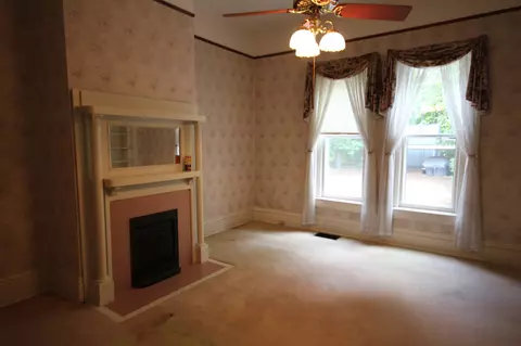 Bedroom - 1019 E Main St, Murfreesboro, TN 37130 photo 2 of 8