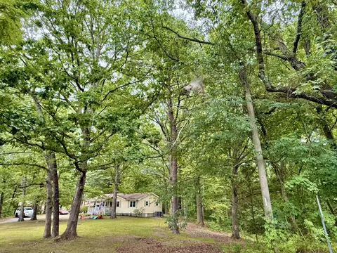 5404 Sawyer Rd, Signal Mountain, TN 37377