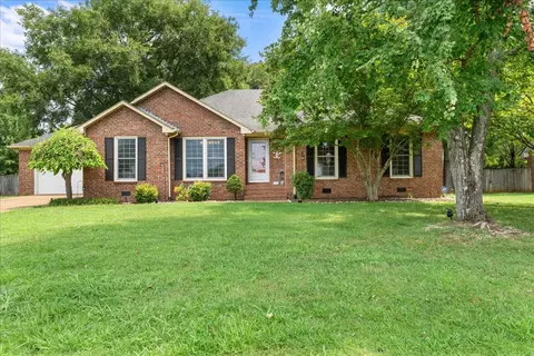 2014 Saddlebrook Dr, Murfreesboro, TN 37129 photo 2