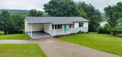 314 Young Dr, Sweetwater, TN 37874