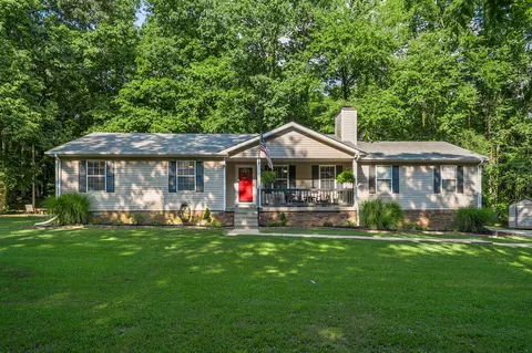 4057 Sawmill Rd, Woodlawn, TN 37191
