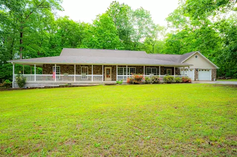 519 Savannah Ln, Dayton, TN 37321