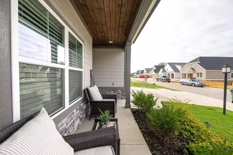 1040 Silverpine Dr, Chattanooga, TN 37421 photo 5