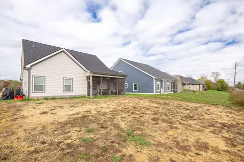 1040 Silverpine Dr, Chattanooga, TN 37421 photo 31