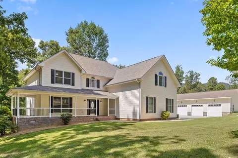 303 N Woods Ln, Trenton, GA 30752