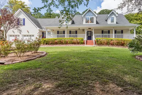 678 Hooper Rd, Ringgold, GA 30736
