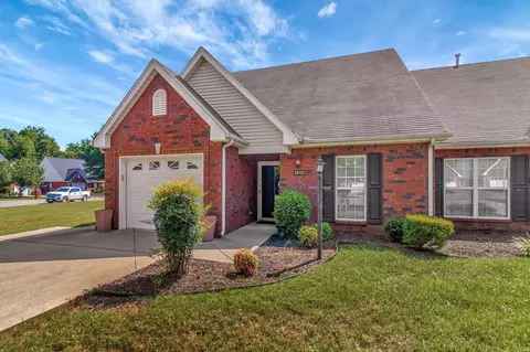 2822 Stonehedge Dr, Murfreesboro, TN 37128