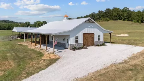 6405 Clydeton Rd, Waverly, TN 37185