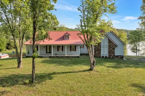 242 Woodruff Ln, Cadiz, KY 42211