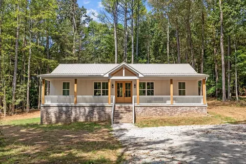118 Long Rd, Charlotte, TN 37036