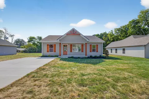 1022 W College, Greenbrier, TN 37073
