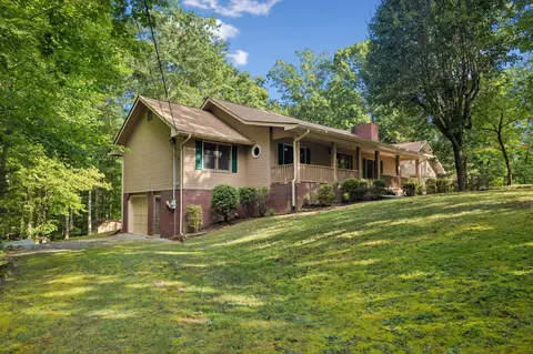 5221 Parkerson Rd, Apison, TN 37302