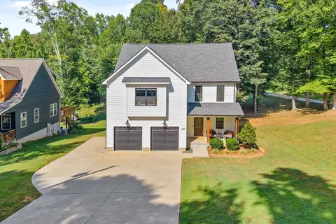 699 Hogan Rd, Clarksville, TN 37043