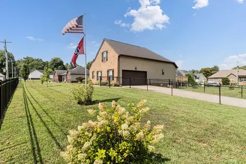 509 Gunn Ln, Springfield, TN 37172