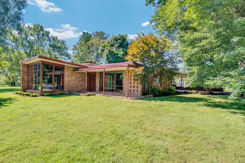 851 W Bockman Way, Sparta, TN 38583