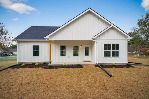 853 Anthony Ave, Smithville, TN 37166