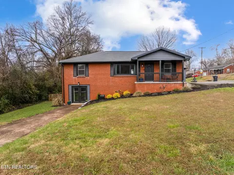 4008 Sevierville Pike, Knoxville, TN 37920