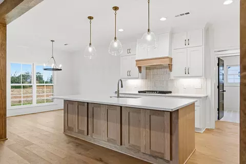 Kitchen - 5524 Sinclair St, Murfreesboro, TN 37127 photo 2 of 6