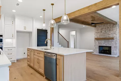 Kitchen - 5524 Sinclair St, Murfreesboro, TN 37127 photo 4 of 6