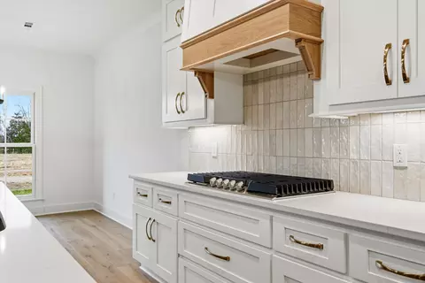 Kitchen - 5524 Sinclair St, Murfreesboro, TN 37127 photo 6 of 6
