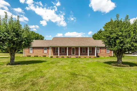 604 N Russell St, Portland, TN 37148