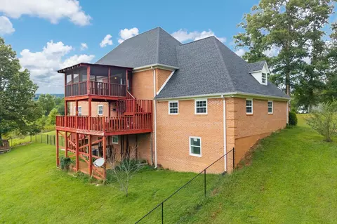 Exterior - 4100 River Rd, Baxter, TN 38544 photo 8 of 9