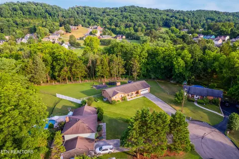 7203 Deville Way, Powell, TN 37849 photo 29