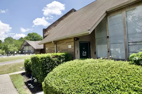 510 Canberra Dr, Knoxville, TN 37923