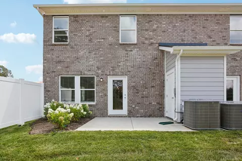 Exterior - 7136 Cedarcrest Ct, Fairview, TN 37062 photo 4 of 6