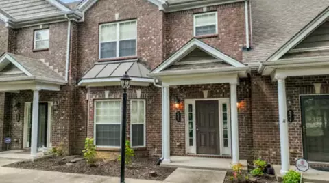 823 General Cabot Ct, Murfreesboro, TN 37129