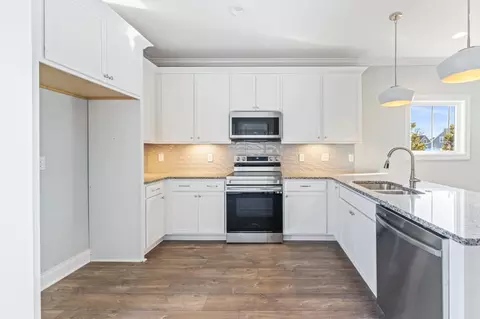 Kitchen - 2132 Gracie Bug Loop, Murfreesboro, TN 37128 photo 1 of 2