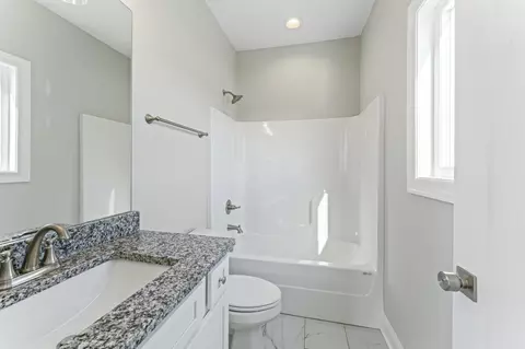 Bath - 2132 Gracie Bug Loop, Murfreesboro, TN 37128 photo 4 of 4