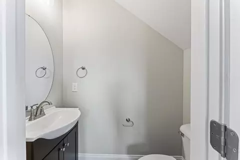 Bath - 2132 Gracie Bug Loop, Murfreesboro, TN 37128 photo 3 of 4